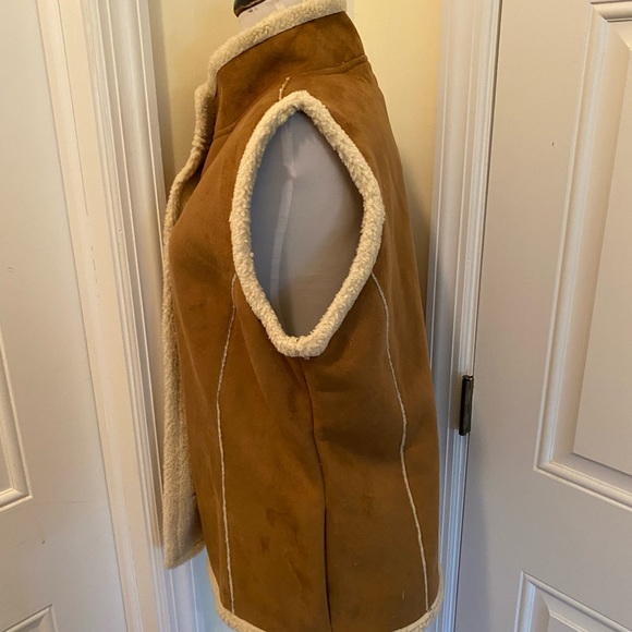 Alps Sportswear Faux Suede Shearling Vest size M NWT - Picture 5 of 11